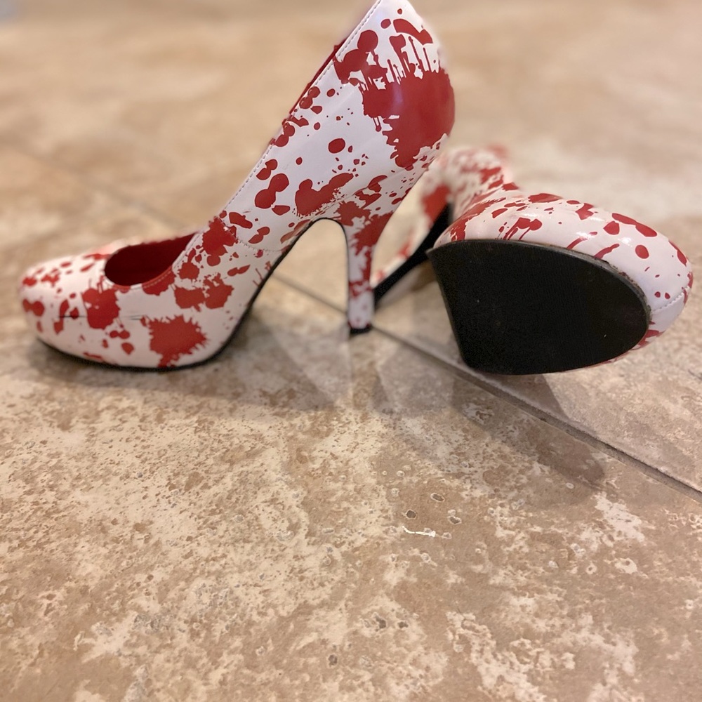 Spirit Halloween blood splatter heels size 8